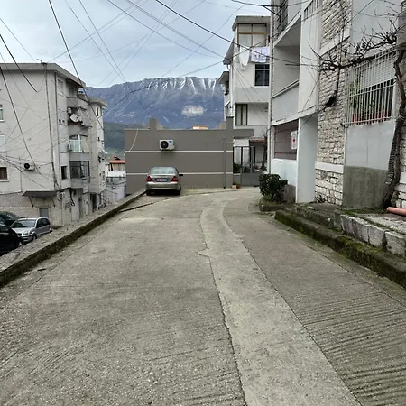 Lola's 酒店 Gjirokastër