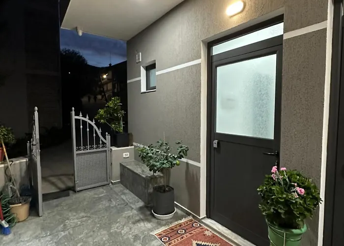 Lola's * Gjirokastra